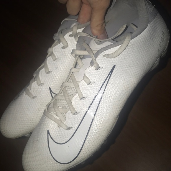 Nike Cleats - Picture 2 of 4